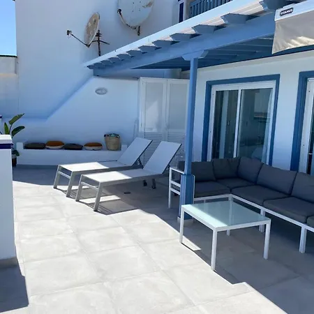 Seaview Adelfas Apartment *