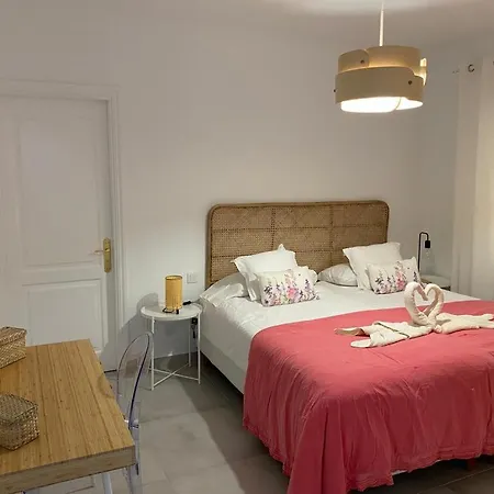 Apartment Seaview Adelfas *